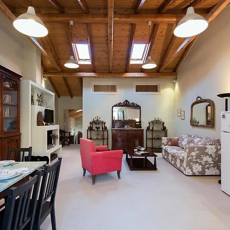 Villa Heron's Path